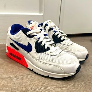 Nike Air Max 90 - size 10 great condition